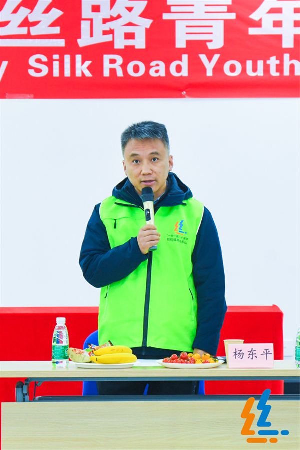 下载 (1).jpg