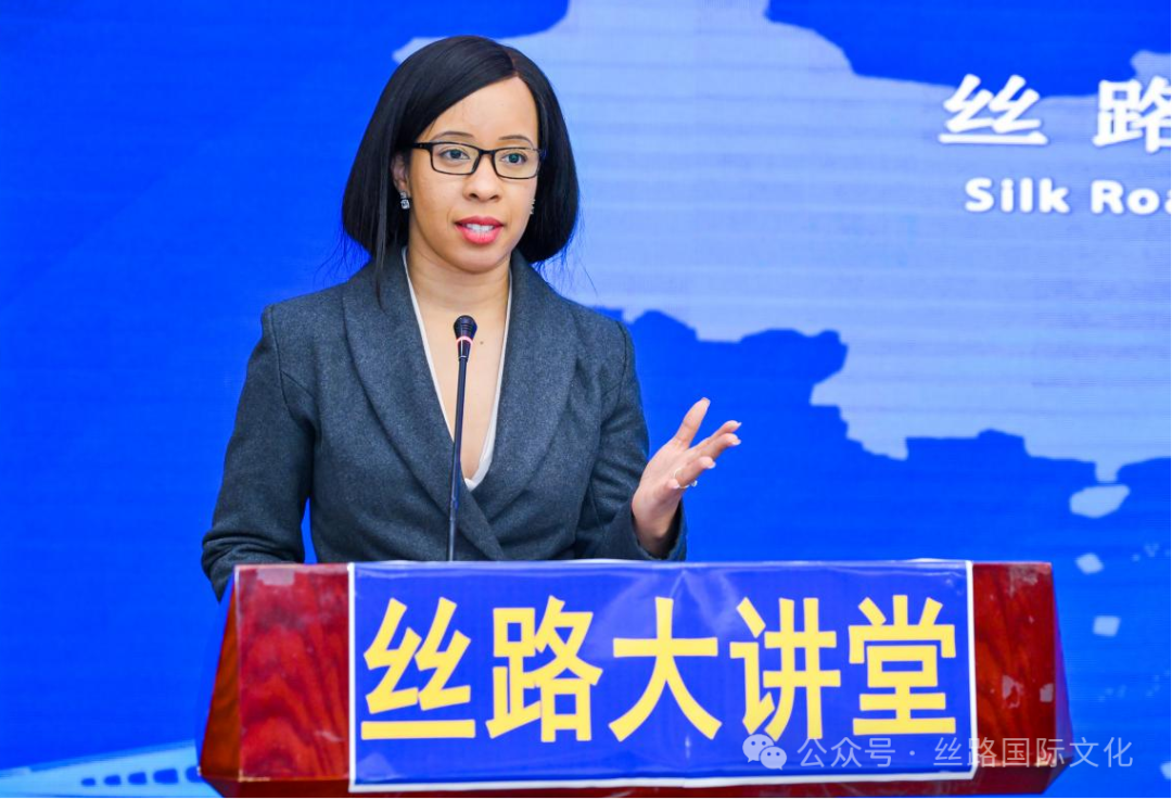 中非爱莎单人.png