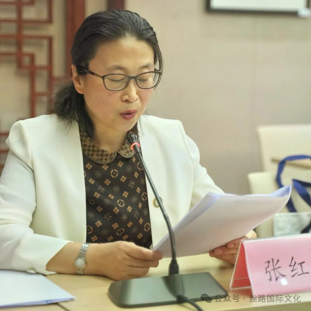 张老师发言.jpg