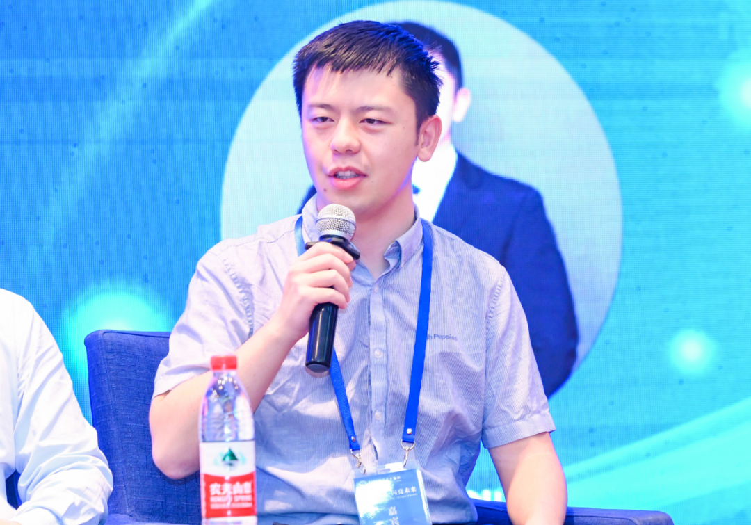 新丝路青年王洲发言.png