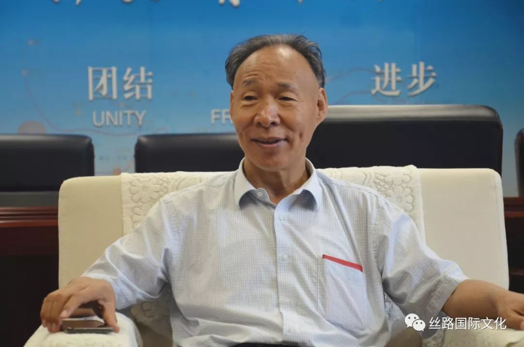 白庚胜单人照片.jpg