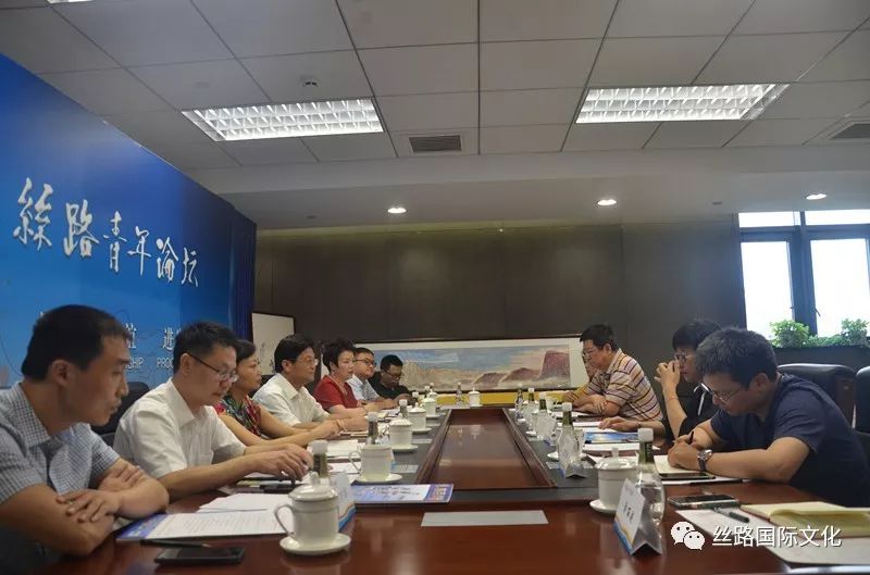 泸州市政协主席.jpg