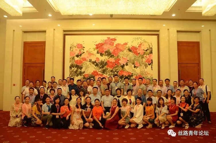 5大合影.jpg