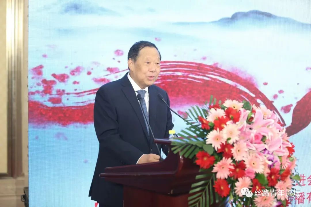 音乐会 刘晓峰主席.jpg