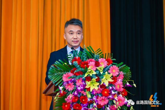 杨东平秘书长致辞.png